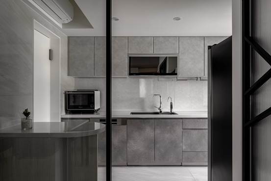 一張含有 室內, 牆, 下沉、洗碗槽, 櫥櫃 的圖片

自動產生的描述