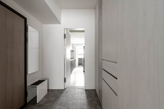 一張含有 牆, 室內, 地板, 建築 的圖片

自動產生的描述